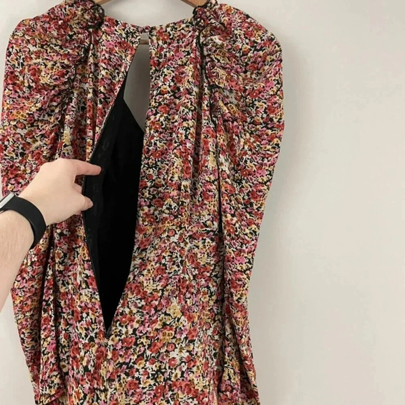 Astr the Label Black Multi Floral Ruched Sleeve Midi Dress Size Small - Picture 5 of 7